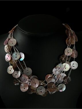💖 Multi Strand Shell Button Necklace 💖